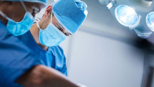 Czym zajmuje się chirurg stomatolog?